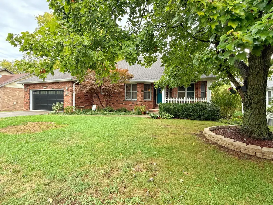 5102 S Elizabeth Avenue, Springfield, MO 65810 - #2