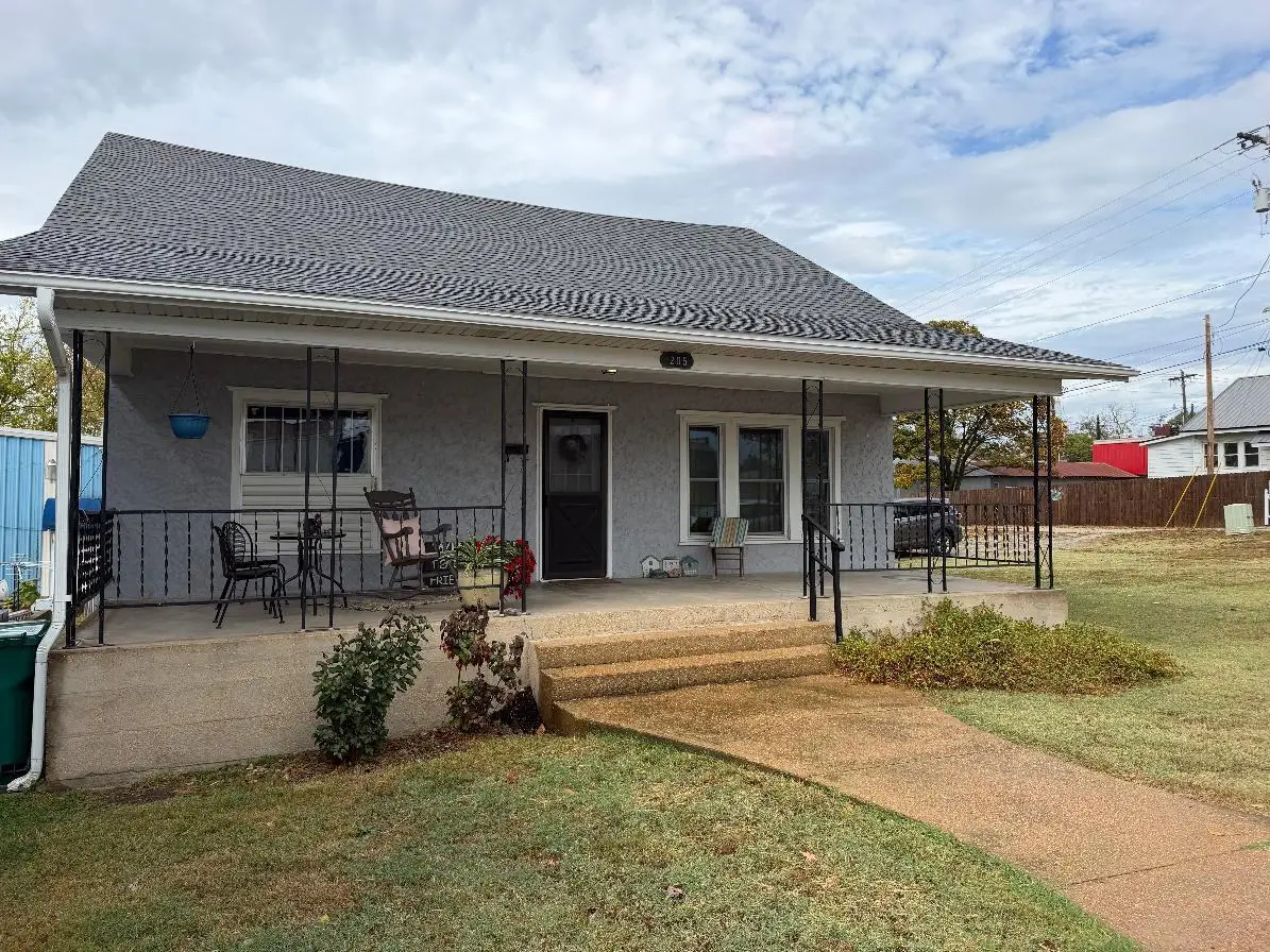 205 N Maple Avenue, Mountain Grove, MO 65711 - #1