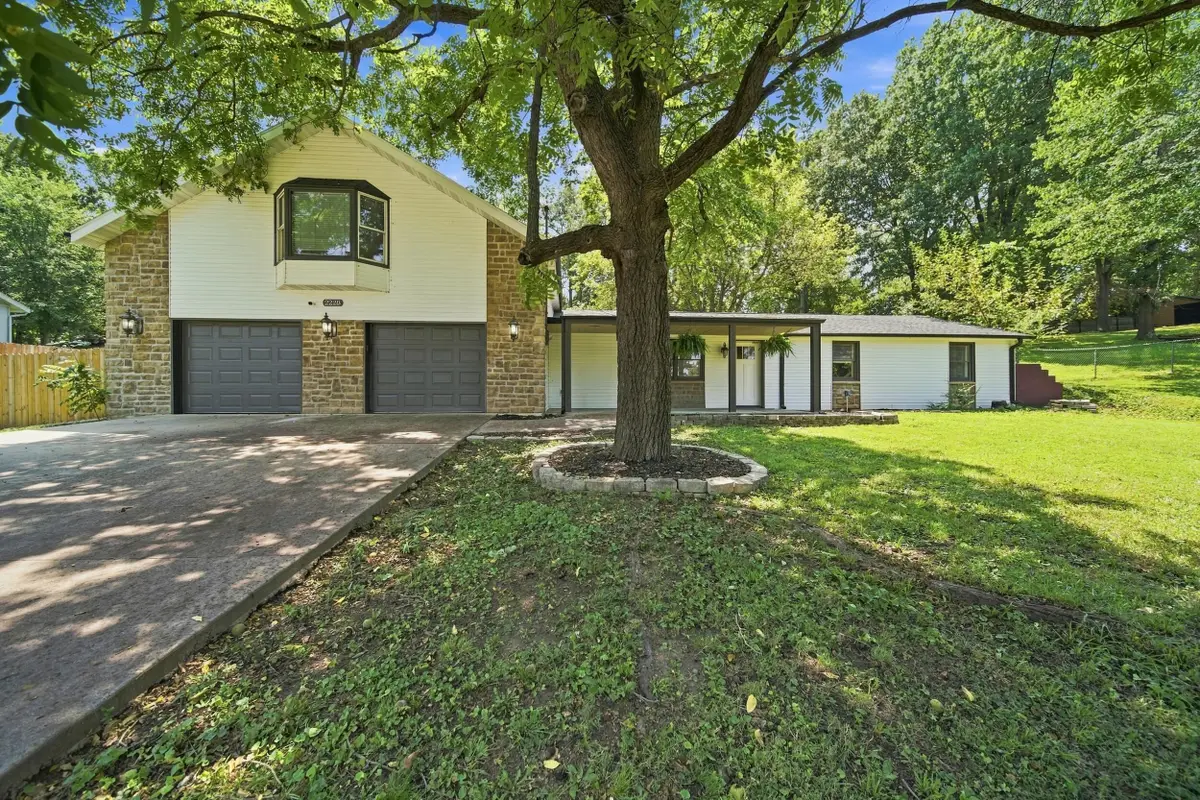 2228 E Huntington Street, Ozark, MO 65721 - #1