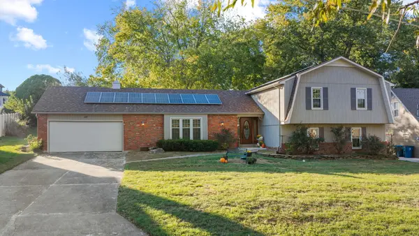 2527 S Camber Avenue, Springfield, MO 65809