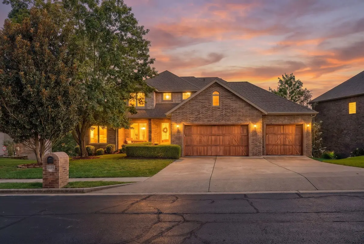 1222 W Stone Meadow Way, Springfield, MO 65810 - #1