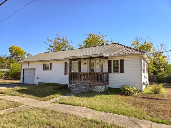 734 Cedar Avenue, Cabool, MO 65689