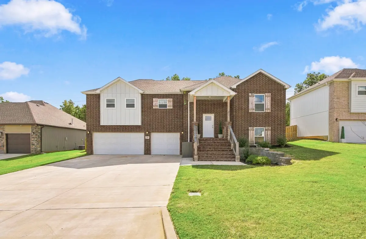 1406 E Command Court, Nixa, MO 65714 - #1