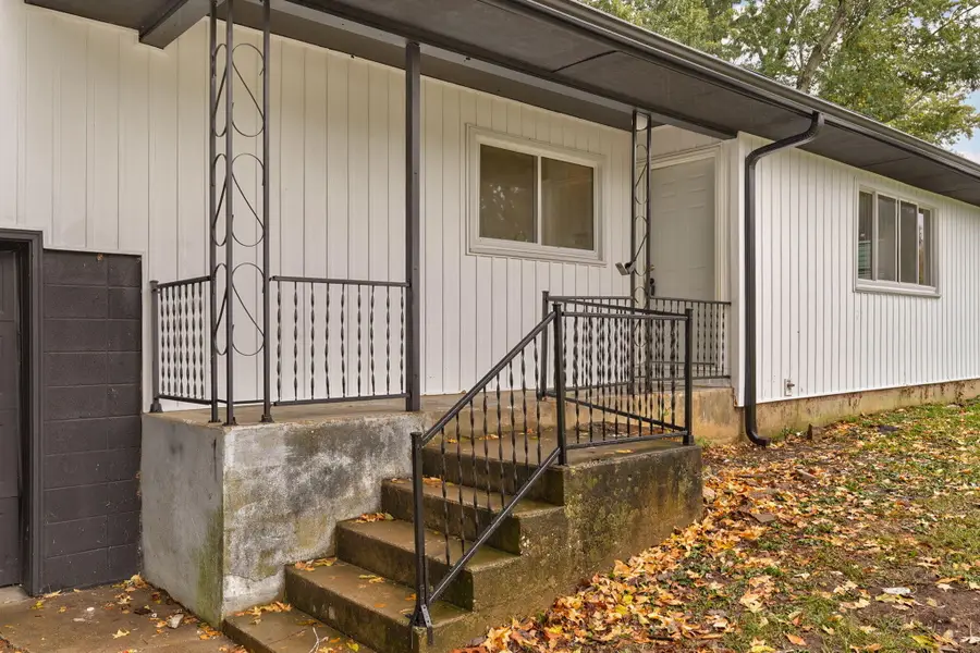 2000 E Elm Street, Springfield, MO 65802 - #3