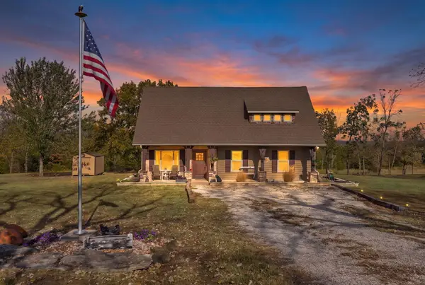 5297 Grant Road, Morrisville, MO 65710