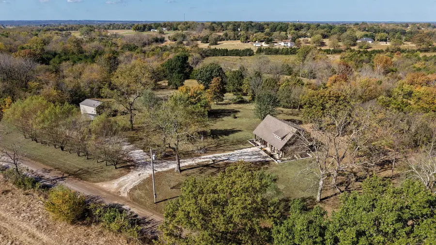 5297 Grant Road, Morrisville, MO 65710 - #2
