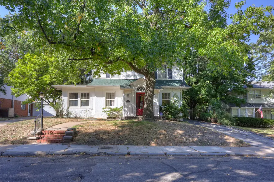 1022 N Sergeant Avenue, Joplin, MO 64801 - #3