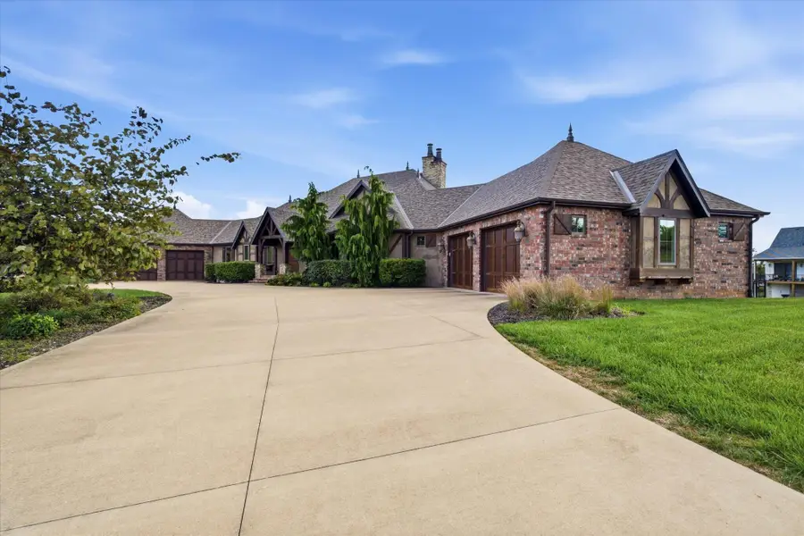 418 W Everwood Way, Nixa, MO 65714 - #3