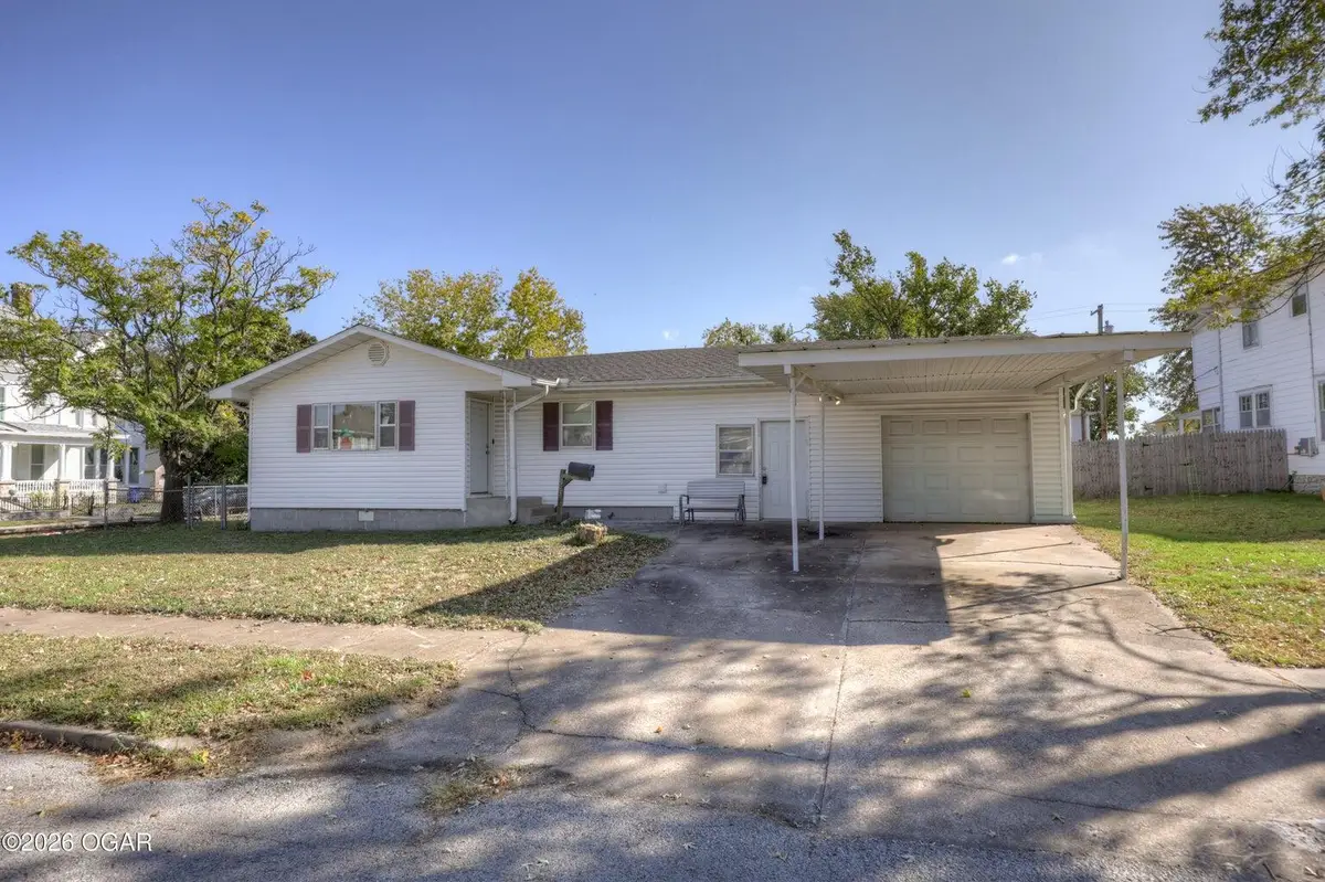 203 S Liberty Street, Webb City, MO 64870 - #1