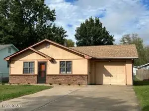 2925 W 16th Street, Joplin, MO 64801 - #2