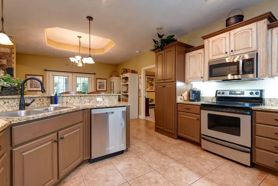 625 N Rockingham Avenue, Nixa, MO 65714 - #3