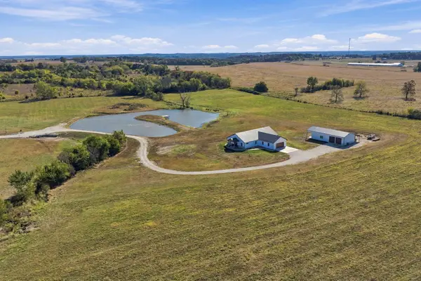 4837 S 109th Road, Bolivar, MO 65613