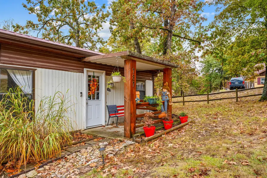 787 Wallace Drive, Rockaway Beach, MO 65740 - #3