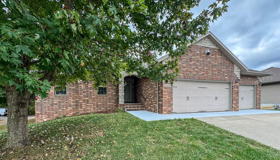 5618 E Pearson Parkway, Strafford, MO 65757 - #3