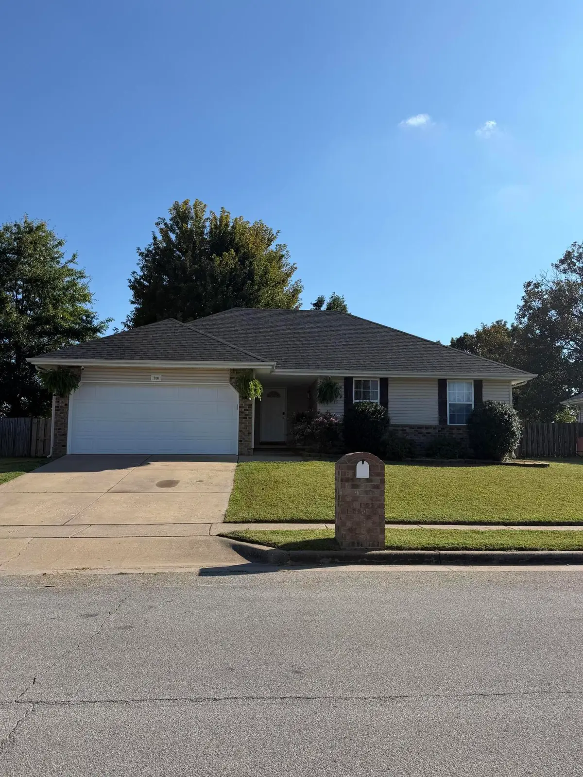 918 W Dustin Lane, Nixa, MO 65714 - #1