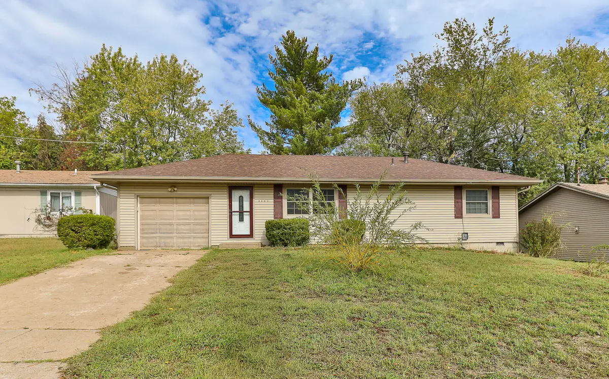 3231 W Water Street, Springfield, MO 65802 - #1