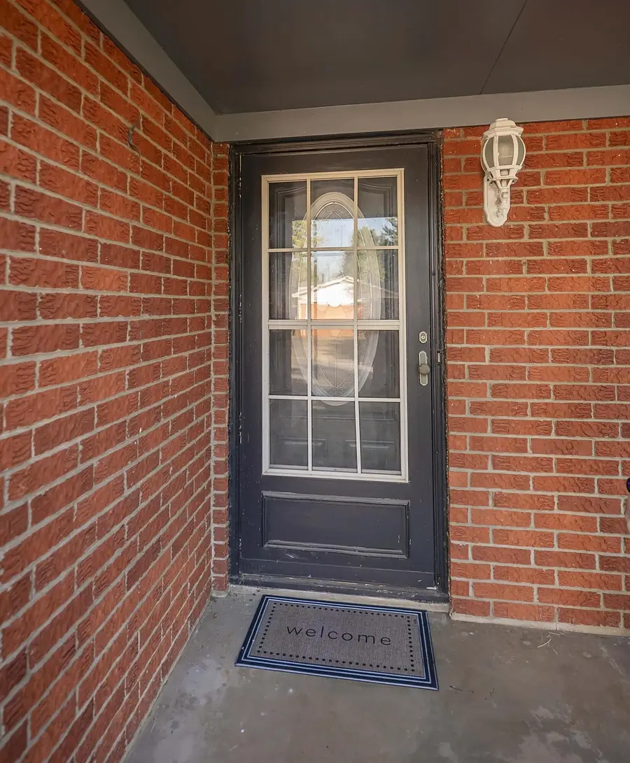 3550 N Rogers Avenue, Springfield, MO 65803 - #2
