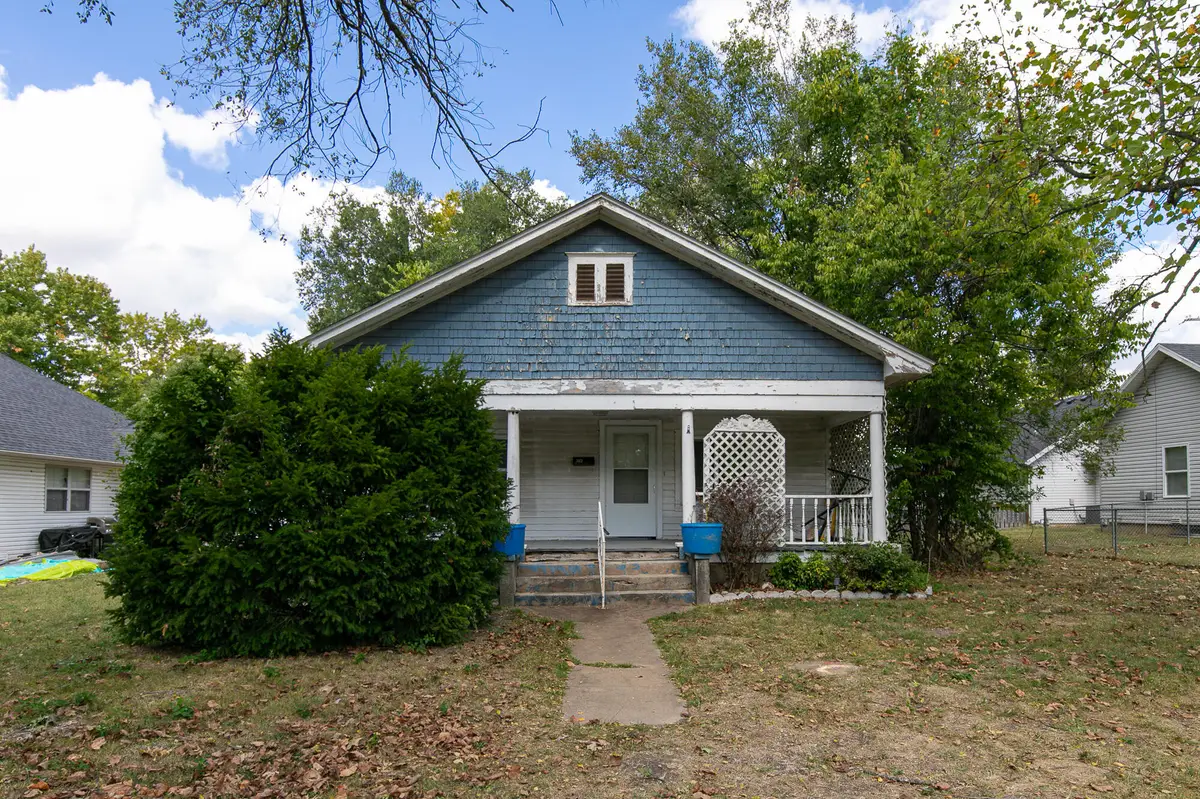 309 Jasper Street, Aurora, MO 65605 - #1
