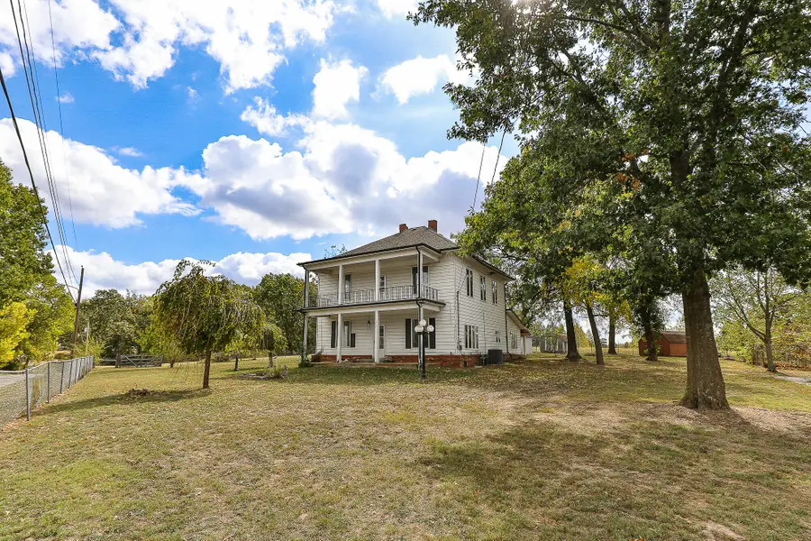 283 E Washington Street, Verona, MO 65769 - #2