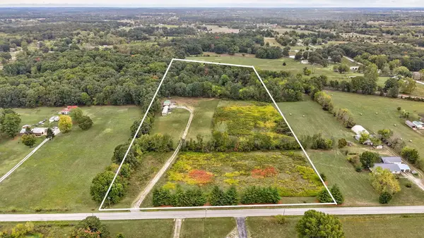 8097 W Farm Road 124, Springfield, MO 65802