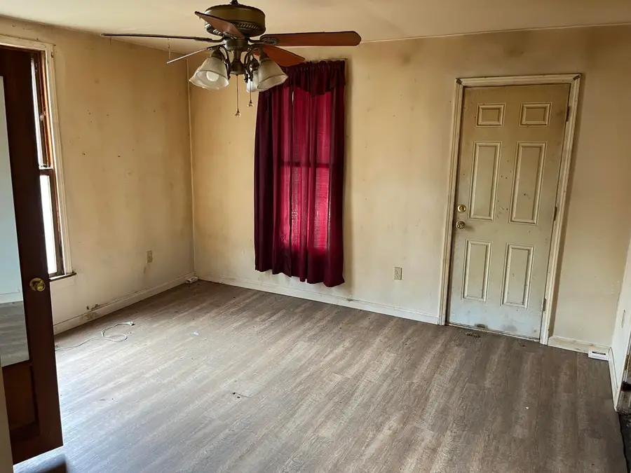 2332 N Kellett Avenue, Springfield, MO 65803 - #2