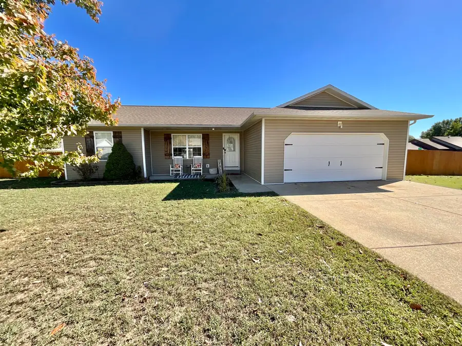 1704 Jon Street, West Plains, MO 65775 - #2