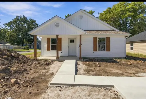 000 N Walker Street, Webb City, MO 64870
