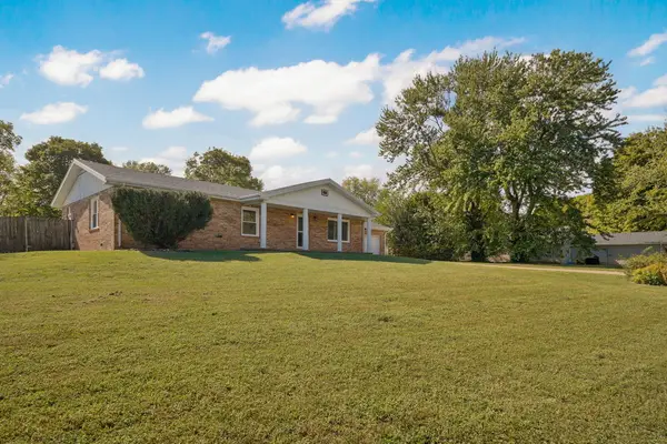 630 E Kay Street, Republic, MO 65738