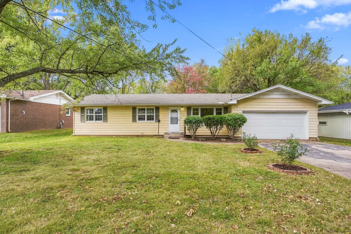 1145 S Plaza Avenue, Springfield, MO 65804 - #1