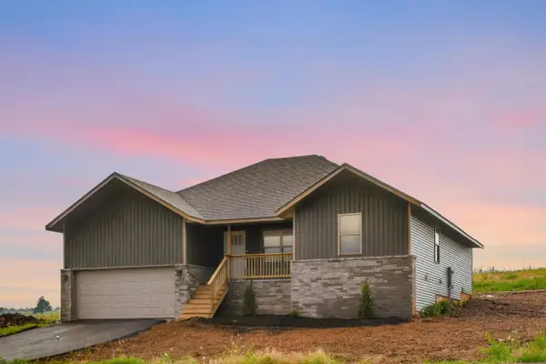 1185 Hunter Lane, Ash Grove, MO 65604