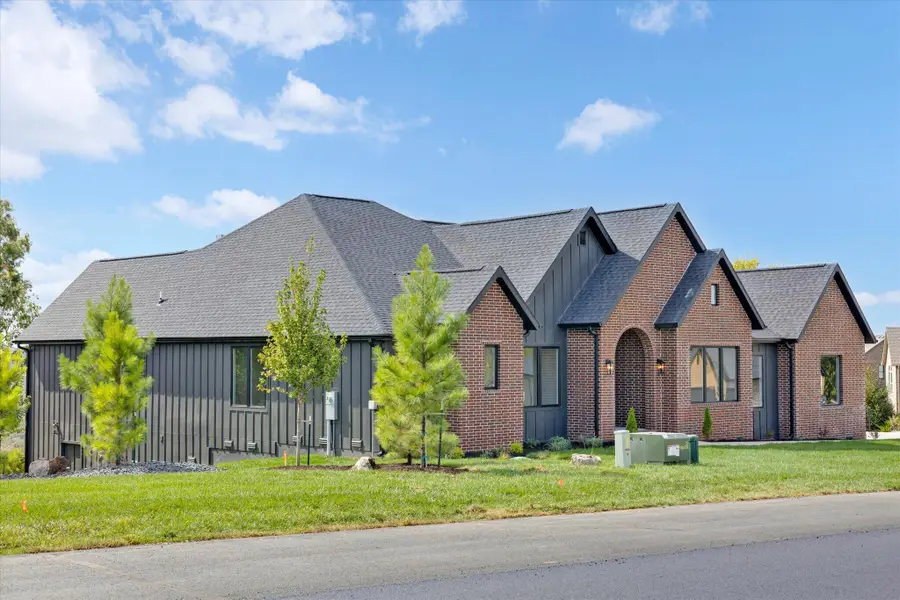 349 Sunset Drive, Saddlebrooke, MO 65630 - #2