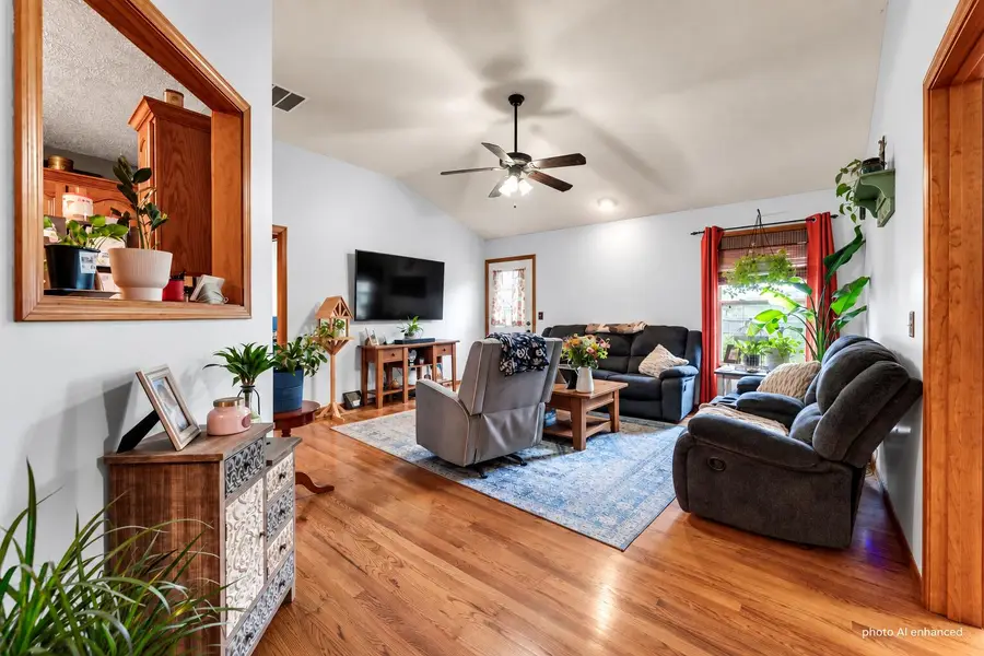 828 S Natalie Avenue, Springfield, MO 65802 - #3
