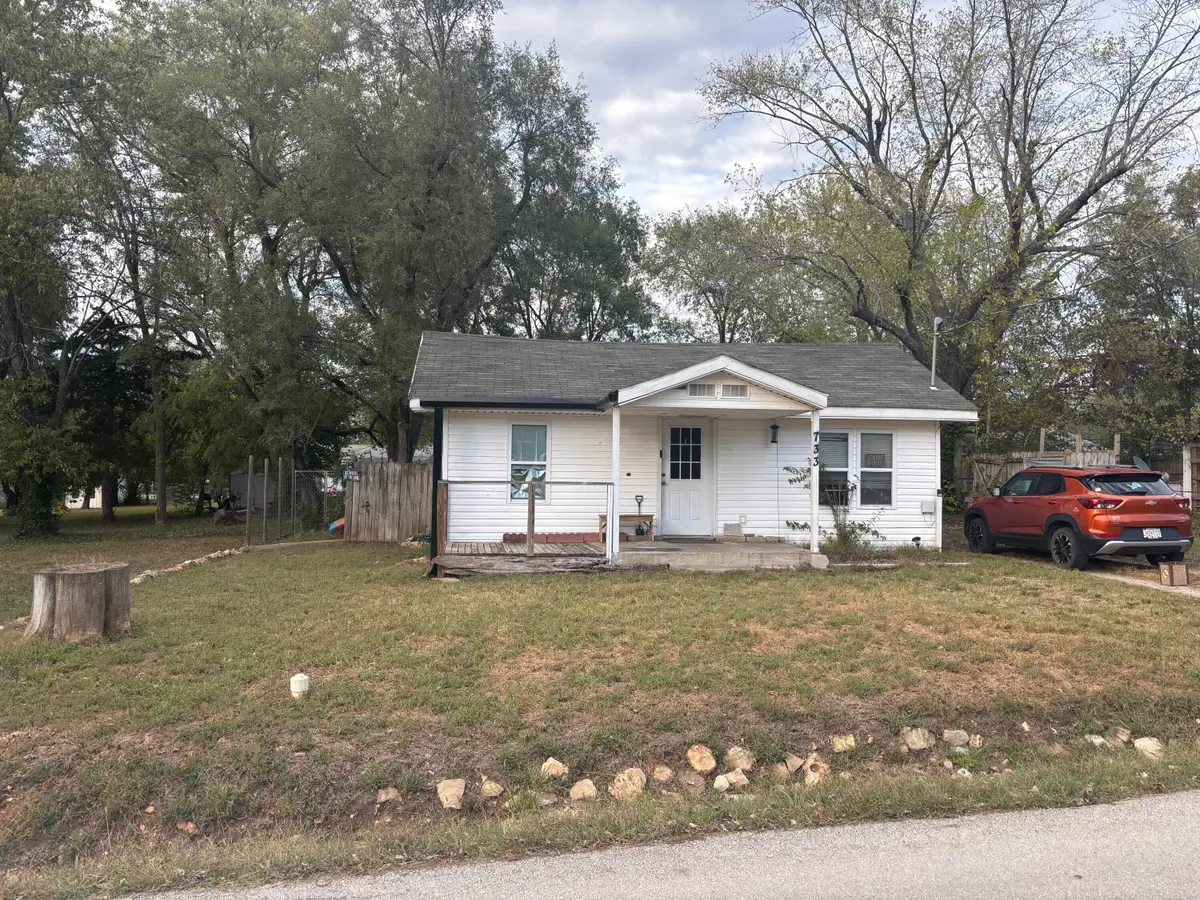 733 W Mill Street, Buffalo, MO 65622 - #1