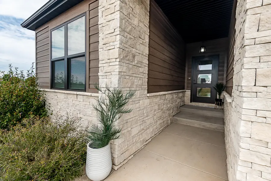 2617 W Goldfinch Drive, Ozark, MO 65721 - #2