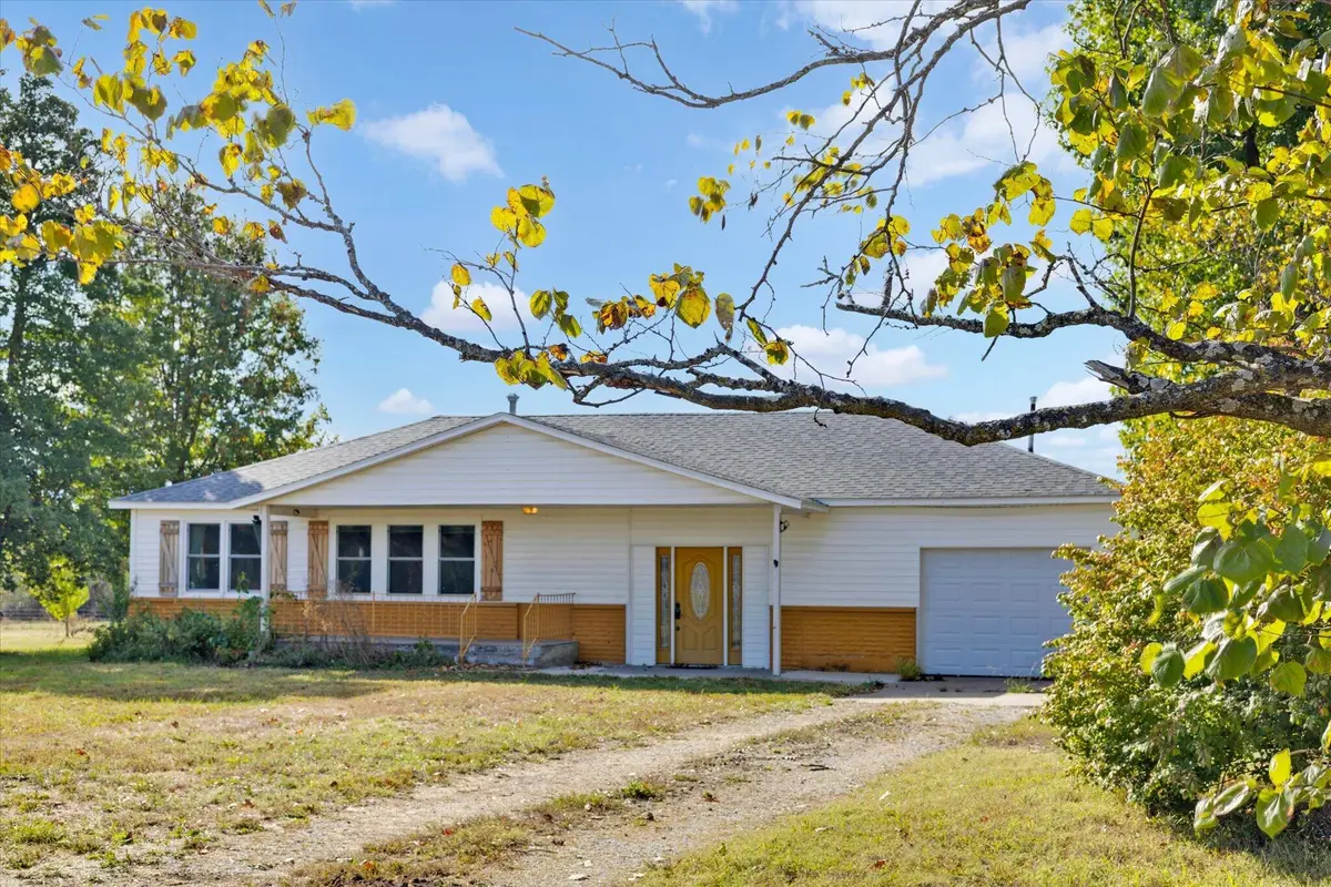5825 Lawrence 1140, Miller, MO 65707 - #1