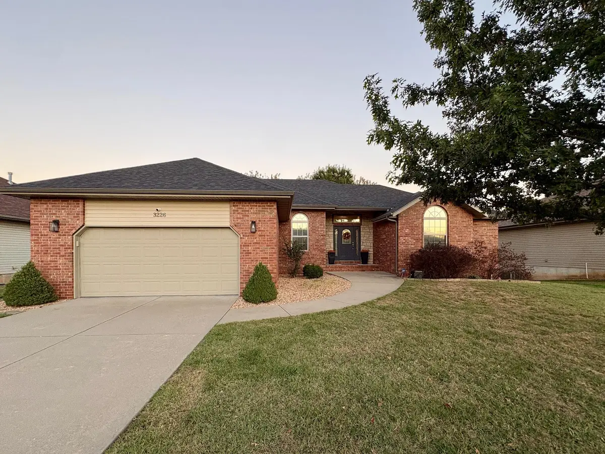 3226 N Dickerson Avenue, Springfield, MO 65803 - #1