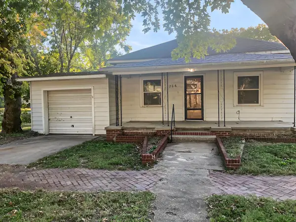 206 N Miles Avenue, Pittsburg, KS 66762