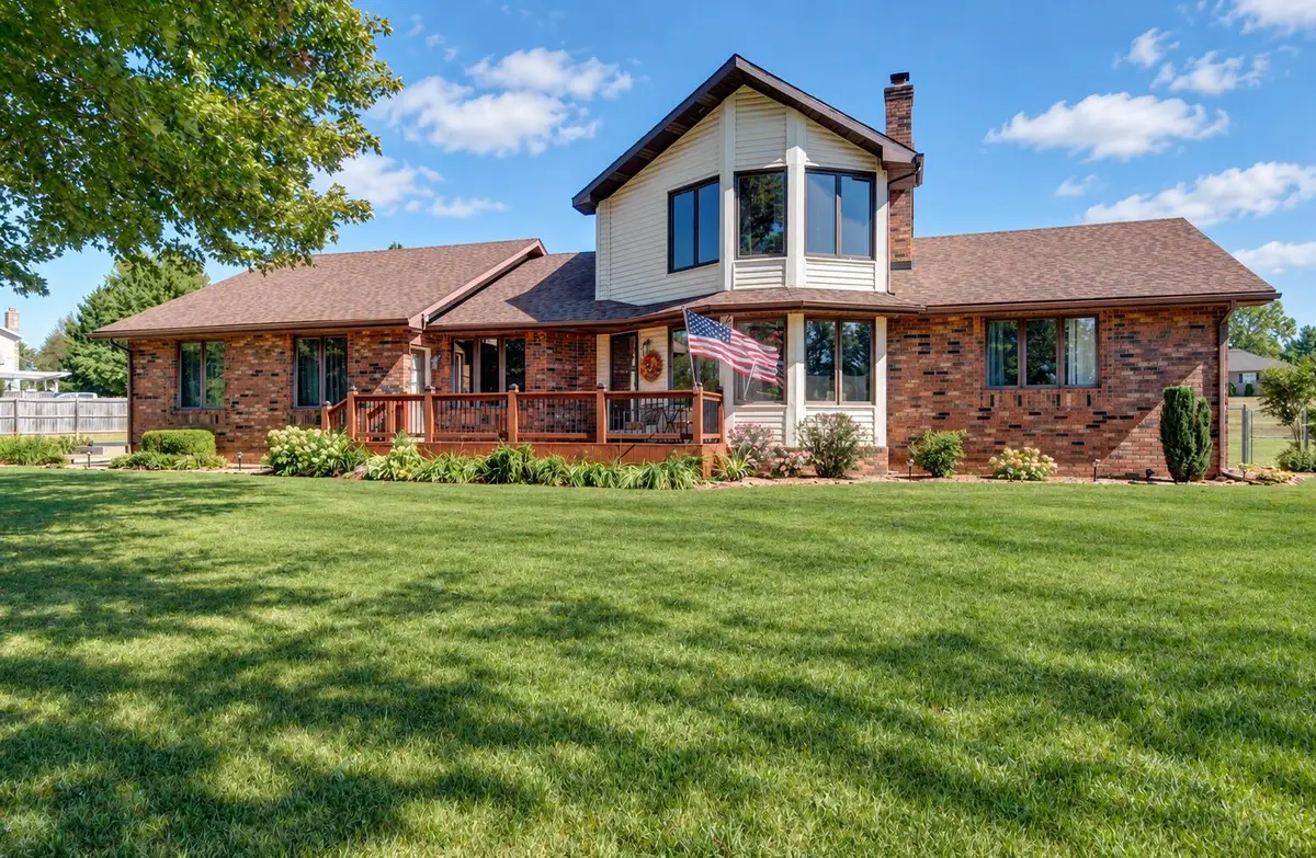 4202 N Quail Run Road, Ozark, MO 65721 - #1