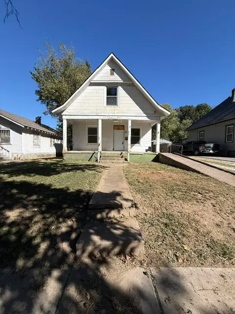 2038 N Franklin Avenue, Springfield, MO 65803