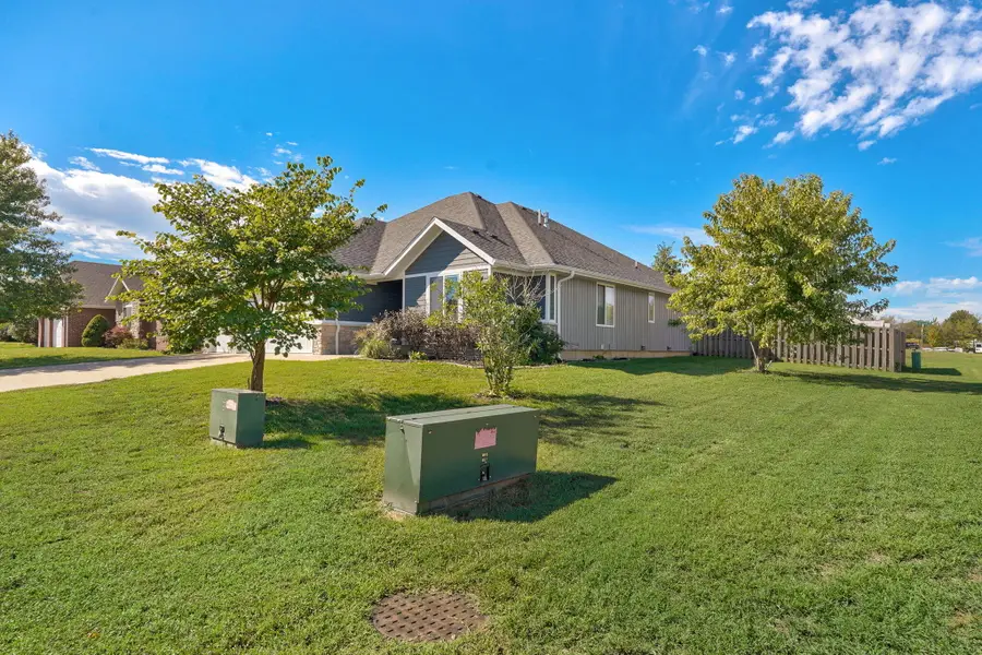 1309 S Appomattox Avenue, Republic, MO 65738 - #3