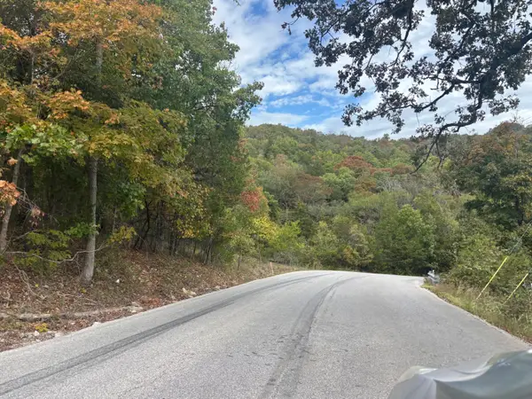 000 Lakeshore Drive, Kimberling City, MO 65686