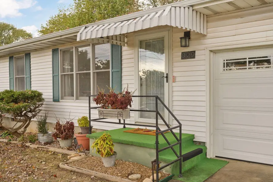 829 E Mcclernon Street, Springfield, MO 65803 - #2