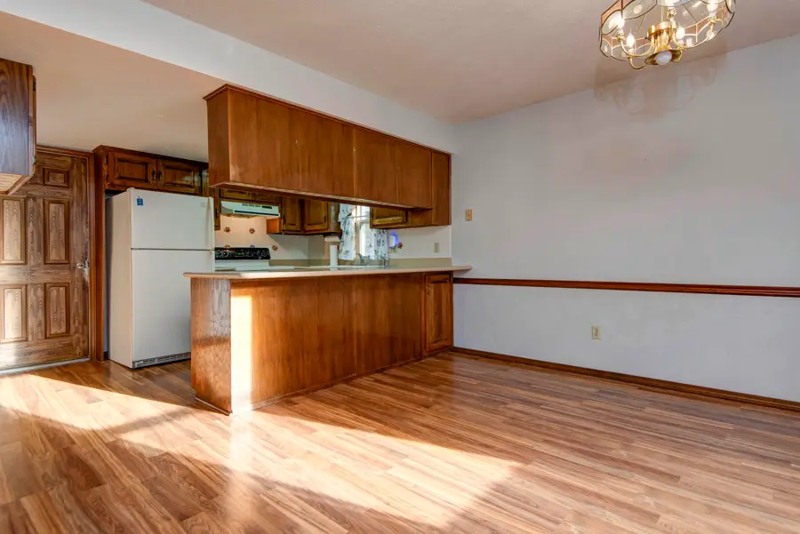 2062 S Butterfly Avenue, Springfield, MO 65807 - #3