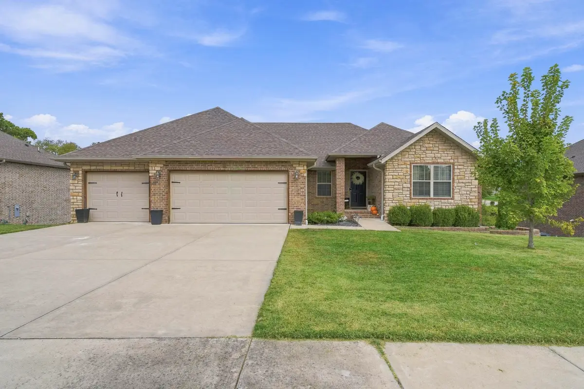 753 E Gallup Hill Road, Nixa, MO 65714 - #1