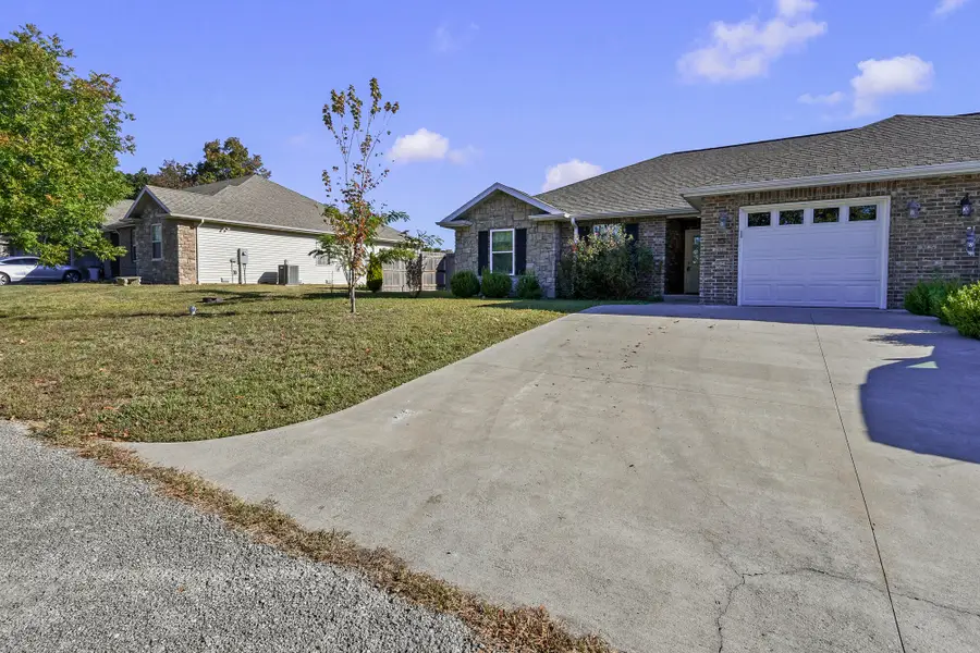 33 Fellowship Lane, Blue Eye, MO 65611 - #3
