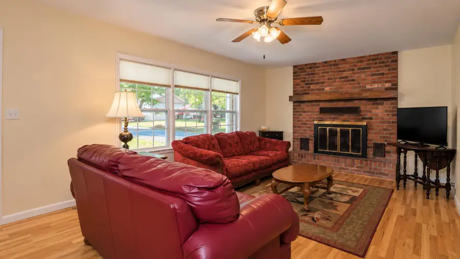 309 Henry Street, Mountain View, MO 65548 - #3