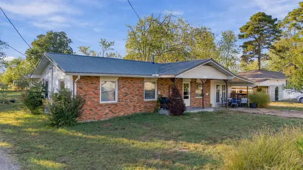 1209 N Darrell Street, Mountain Grove, MO 65711