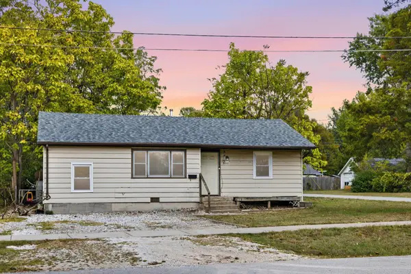 2001 W Scott Street, Springfield, MO 65802