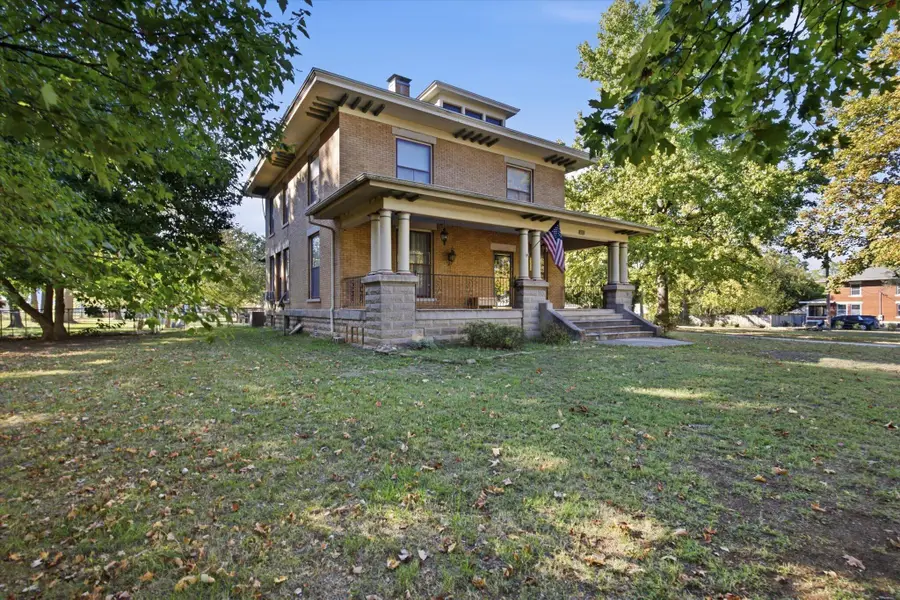 303 S Central Avenue, Marionville, MO 65705 - #2