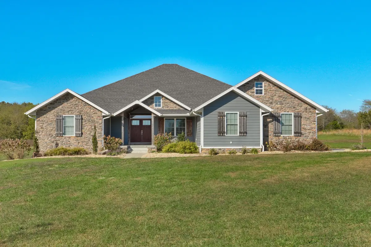 681 Headwaters Drive, Marshfield, MO 65706 - #1